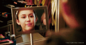 Miley Cyrus GIF. Artiesten Hannah montana Miley cyrus Gifs 