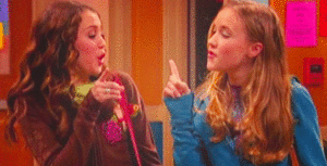 Hannah Montana GIF. Artiesten Hannah montana Miley cyrus Gifs Pyjama 