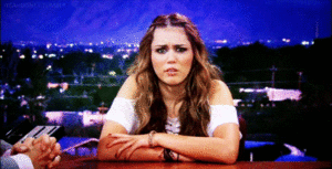 Hannah Montana GIF. Artiesten Hannah montana Miley cyrus Gifs Reactie Wat 