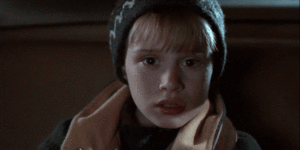 Macaulay Culkin GIF. Bang Films en series Home alone Kevin Gifs Filmsterren Macaulay culkin 