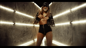 Jennifer Lopez GIF. Artiesten Tv Jennifer lopez Gifs Onhandig Jlo American idol 