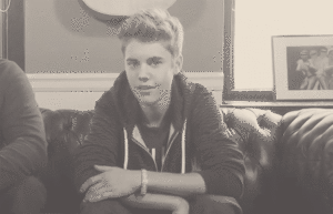 Justin Bieber GIF. Artiesten Justin bieber Gifs Dood Ophalen Schouderophalend Bel me 