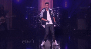 Justin Bieber GIF. Artiesten Justin bieber Gifs Bieber Geloven tour Geloven film 