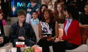 Justin Bieber GIF. Artiesten Justin bieber Gifs Glimlach Ophalen Schouderophalend Bieber 