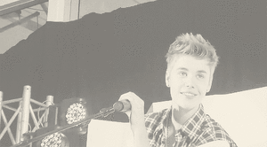 Justin Bieber GIF. Artiesten Justin bieber Gifs Bieber Ondergoed 