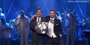 Justin Timberlake GIF. Artiesten Justin timberlake Gifs Snl Saturday night live Andy samberg Dick in een doos 