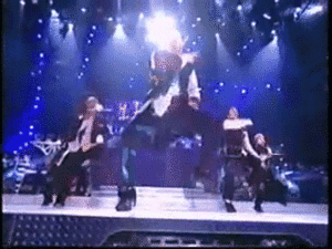 Justin Timberlake GIF. Artiesten Justin timberlake Gifs Nsync Jc chasez Joey fatone Lance bass Chris kirkpatrick Frosted t 
