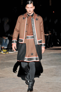 Kanye West GIF. Artiesten Gifs Kanye west Kim kardashian Kris jenner Jamescook 
