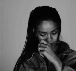 Kanye West GIF. Huilen Artiesten Gifs Kanye west Kim kardashian Modeshow Noord west 