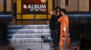 Kanye West GIF. Artiesten Gifs Kanye west Wenk Grammys 2015 