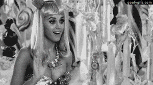Katy Perry GIF. Muziek Artiesten Sneeuw Katy perry Gifs Vevo Muziekvideo Unconditionally 