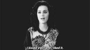 Katy Perry GIF. Muziek Beroemdheden Artiesten Katy perry Gifs Knal Muziekvideo California gurls 