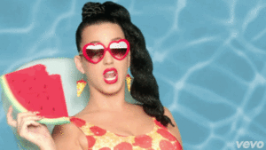 Katy Perry GIF. Artiesten Katy perry Gifs Muziekvideo The one that got away Anoniem verzoek 