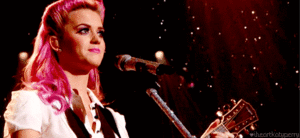 Katy Perry GIF. Artiesten Katy perry Gifs Wenkbrauwen 