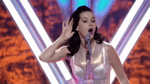 Katy Perry GIF. Video Artiesten Katy perry Gifs Muziekvideo Afgelopen vrijdag nacht 