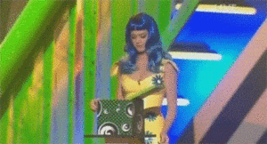 Katy Perry GIF. Muziek Bioscoop Artiesten Vrijdag Katy perry Gifs Teenage dream Rebecca black 