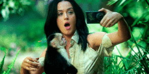Katy Perry GIF. Muziek Artiesten Sneeuw Katy perry Gifs Vevo Muziekvideo Unconditionally 