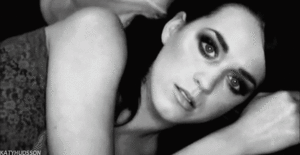 Katy Perry GIF. Artiesten Katy perry Katy Perry Gifs Snl K Saturday night live Snl kerst Andy sanberg Ontzag andy 
