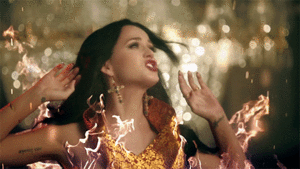 Rihanna GIF. Artiesten Schattig Vrienden Katy perry Rihanna Omhelzing Gifs Omarmen Voel beter De liefde Friens 