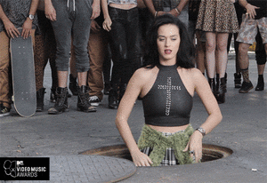 Katy Perry GIF. Artiesten Katy perry Gifs Amas2013 Kostuum Het zingen 