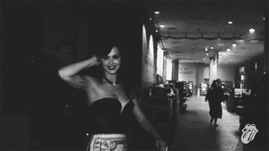 Katy Perry GIF. Muziek Artiesten Sneeuw Katy perry Gifs Vevo Muziekvideo Unconditionally 