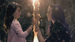 Katy Perry GIF. Dansen Artiesten Katy perry Gifs Stuiterende Het zingen Roar 