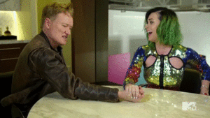 Katy Perry GIF. Huilen Bioscoop Pijn Artiesten Katy perry Gifs Grijpen The one that got away 