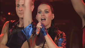 Katy Perry GIF. Muziek Artiesten Tv Katy perry Gifs Knal Muziekvideo California gurls 
