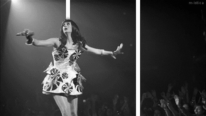 Katy Perry GIF. Artiesten Katy perry Gifs Muziekvideo Roar 