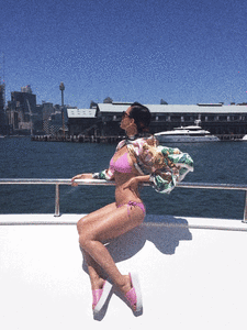 Katy Perry GIF. Artiesten Katy perry Gifs Muziekvideo The one that got away Anoniem verzoek 