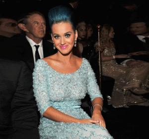Katy Perry GIF. Muziek Artiesten Sneeuw Katy perry Gifs Vevo Muziekvideo Unconditionally 