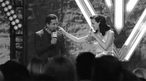 Katy Perry GIF. Artiesten Schattig Kat Katy perry Gifs Lachend Deel van mij 3d 