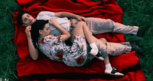 Katy Perry GIF. Muziek Beroemdheden Artiesten Katy perry Gifs Knal Muziekvideo California gurls 