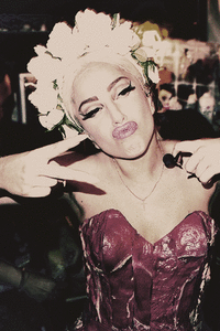 Lady Gaga GIF. Artiesten Lady gaga Gifs Snl Saturday night live 