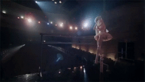 Lady Gaga GIF. Muziek Artiesten Lady gaga Kus Gifs 2013 Ama American music awards Rode loper 
