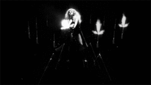 Lady Gaga GIF. Artiesten Champagne Christina aguilera Lady gaga Gifs Xtina 