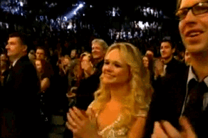 Lady Gaga GIF. Artiesten Lady gaga Gifs Oscars 2015 Julie andrews 