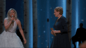 Lady Gaga GIF. Artiesten Lady gaga Gifs Oscars 2015 Julie andrews 