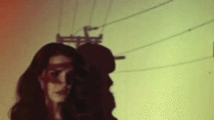 Lana Del Rey GIF. Artiesten Gifs Lana del rey Muziekvideo Verdriet zomer 