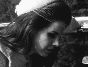 Lana Del Rey GIF. Artiesten De beste Gifs Lana del rey Verbazingwekkend Glimlach Perfect Mooi Verlegen Best wel 