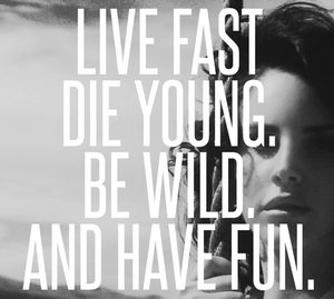 Lana Del Rey GIF. Artiesten Gifs Lana del rey Born to die Zombieespecial1 