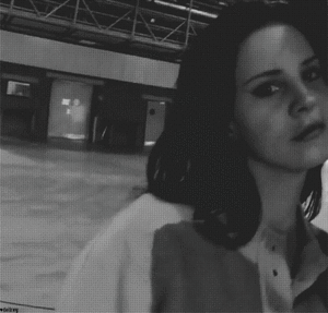 Lana Del Rey GIF. Artiesten Lana Gifs Lana del rey Elizabeth subsidie Vogue italia 