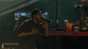 Linkin Park GIF. Artiesten Linkin park Gifs Mike shinoda 