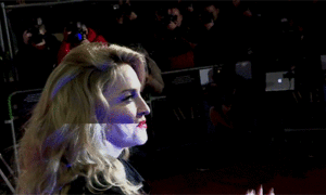 Madonna GIF. Dansen Artiesten Madonna Gifs Glimlachen Music Open your heart 