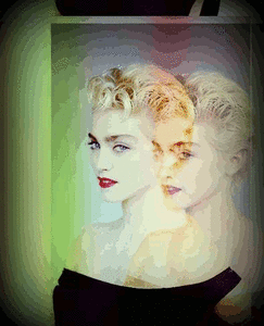 Madonna GIF. Artiesten Madonna Armbanden Zonnebril Gifs Fotoshoot Madge 