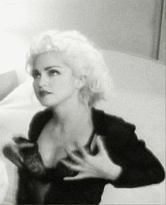Madonna GIF. Artiesten Madonna Gifs Relaxed Zwart en wit Truth or dare 