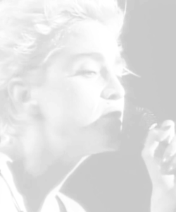 Madonna GIF. Amerika Artiesten Madonna Gifs 90s Glimlachen Eye roll Murica Schommel de stemming 