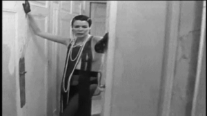 Madonna GIF. Artiesten Madonna Armbanden Zonnebril Gifs Fotoshoot Madge 