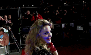 Madonna GIF. Artiesten Madonna Gifs 1985 Molly meldrum 