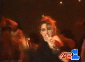 Madonna GIF. Amerika Artiesten Madonna Gifs 90s Glimlachen Eye roll Murica Schommel de stemming 